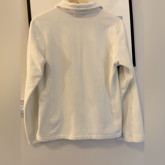 Patagonia, size small, white fleece - Picture 4 of 6
